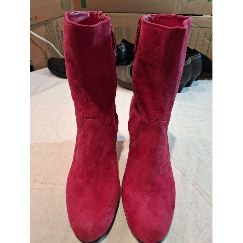 Antonio Melani Hot Pink Suede Kitten Booties Women's 8, Very Good Condition